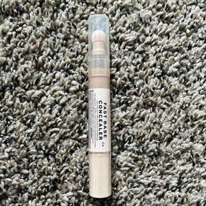 Revolution Concealer